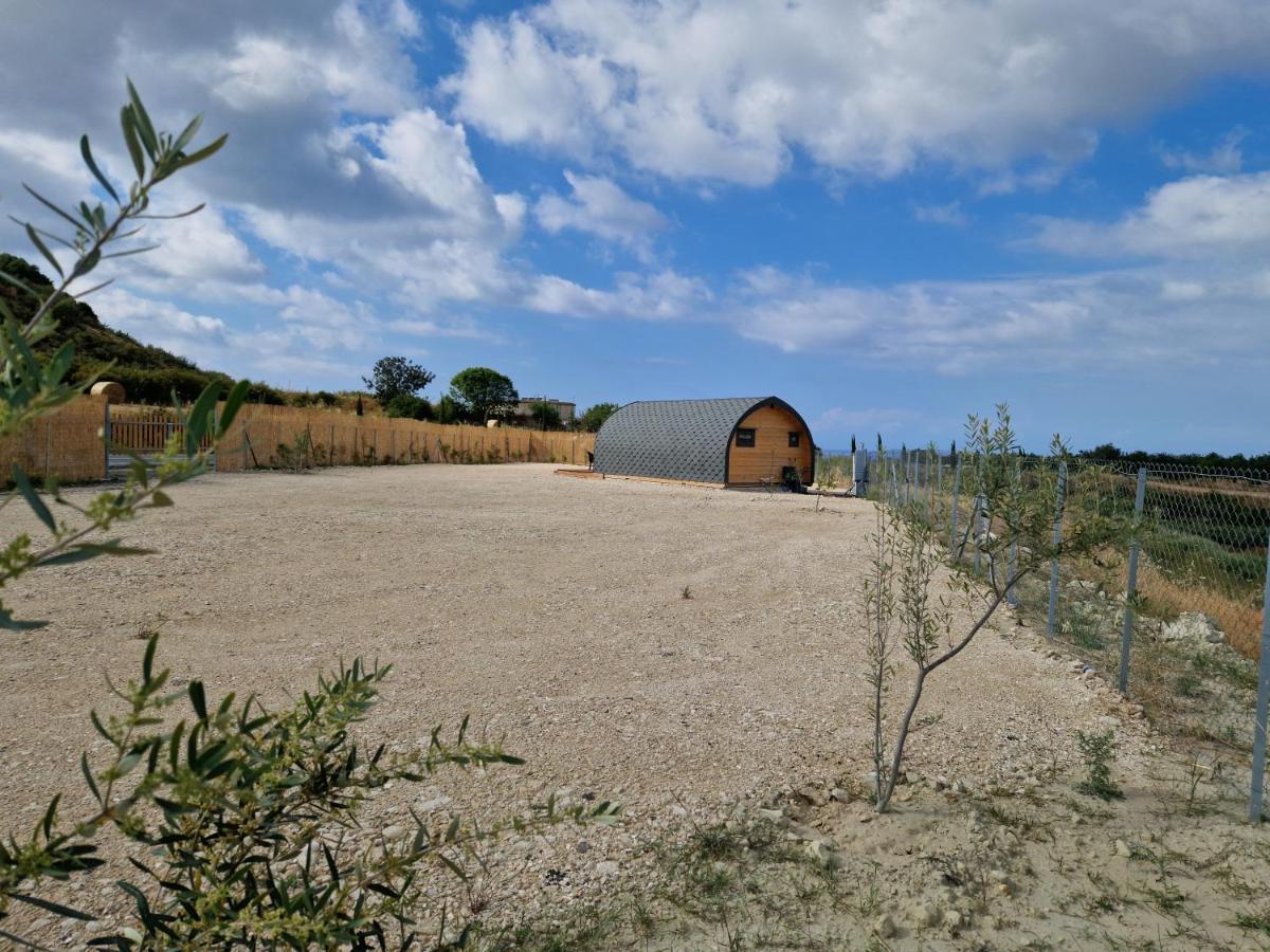 Glamping Pod Hotel Prodromi Ngoại thất bức ảnh